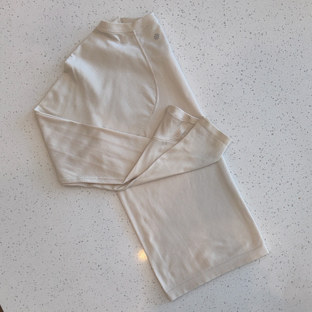 Athleta Momentum Long Sleeve Top - Cream Shimmer - Size: L